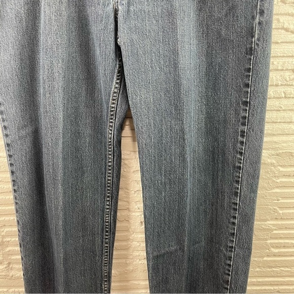 Levi's Men's Vintage 550 Relaxed Fit Medium Wash Jeans 100% Cotton 38X30 - Picture 5 of 15